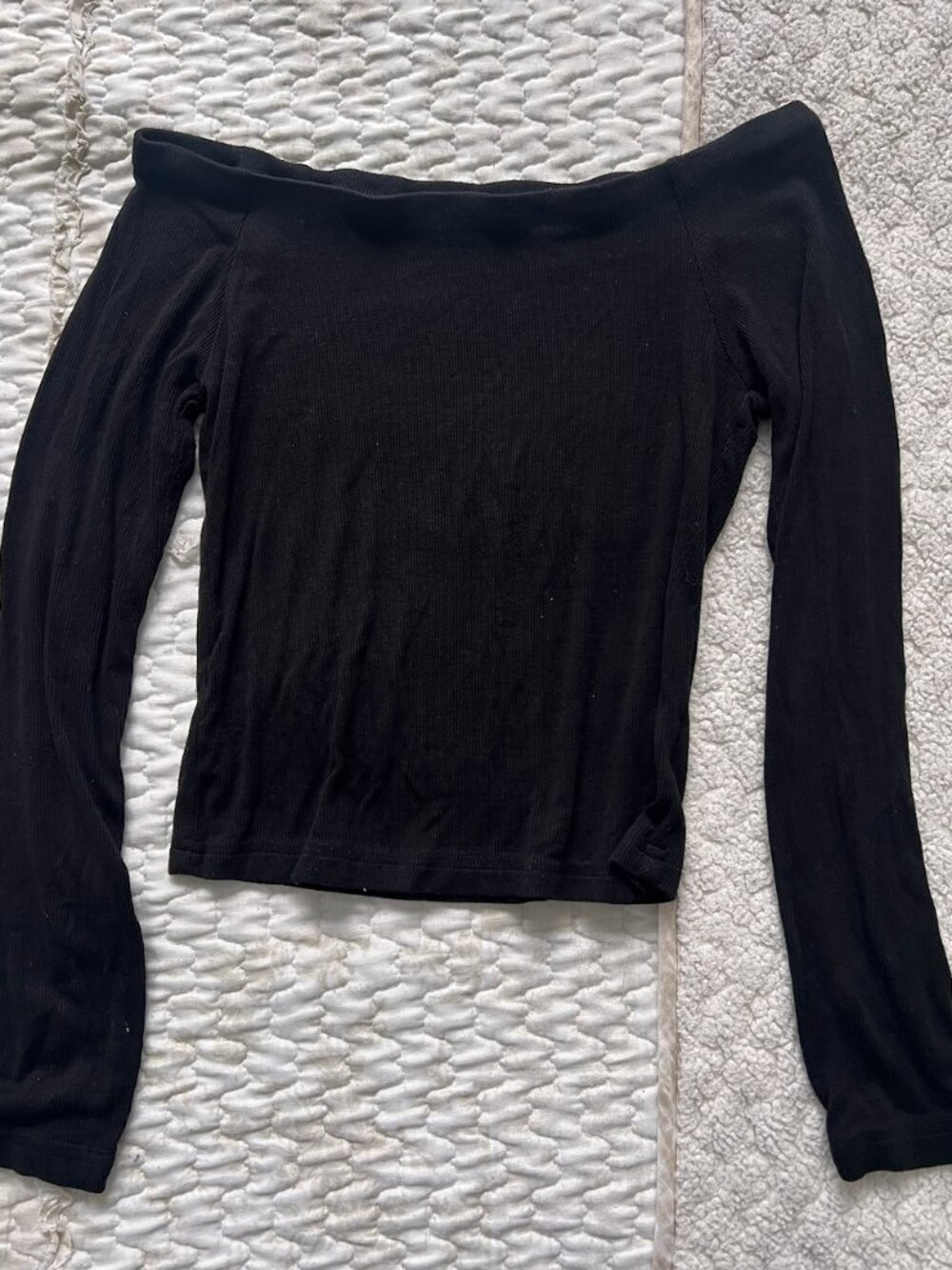 Ribbed Off-Shoulder Long Sleeve Top – Size S